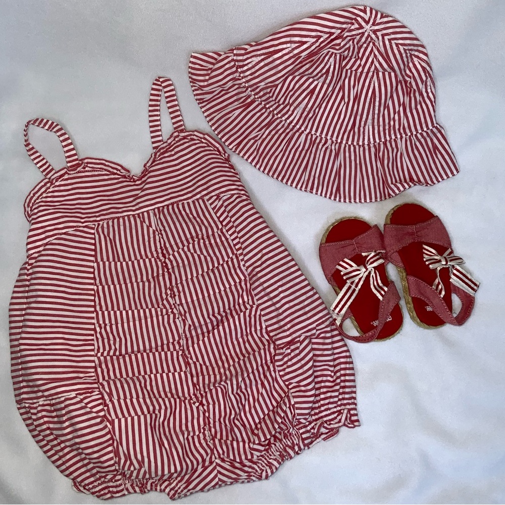 Gymboree baby girl bubble/hat/shoes set